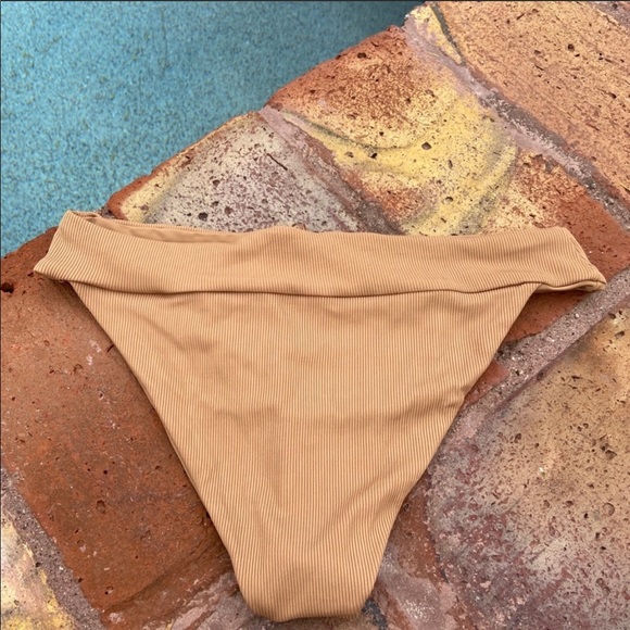 L space tan ribbed bikini bottoms - Picture 3 of 3